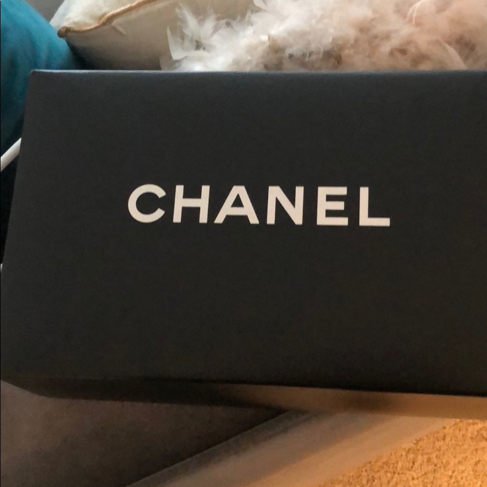 Authentic Chanel calf flap mini purse - Picture 7 of 7